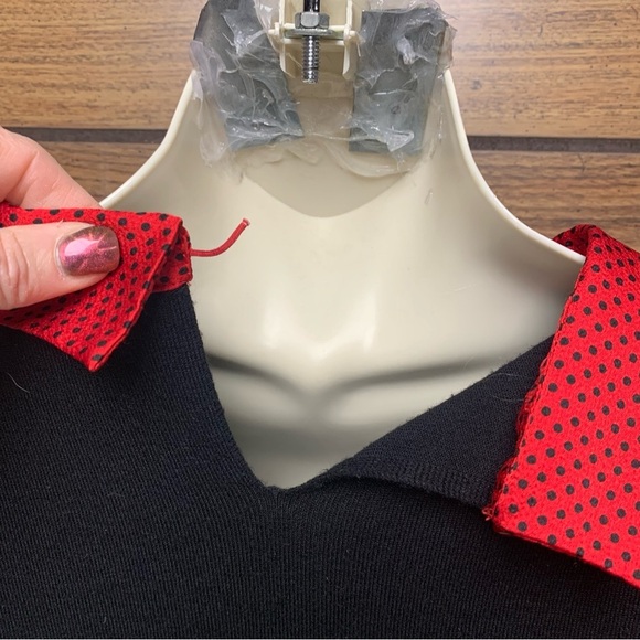 Adrianna Papell size M Black Sweater with Red Polka Dot Accents - Picture 5 of 8